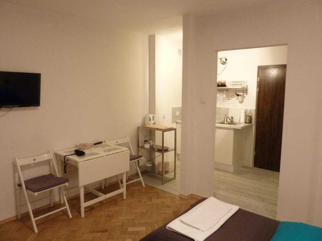 Koro De Varsovio - Apartament Ciasna 10 Eksteriør billede