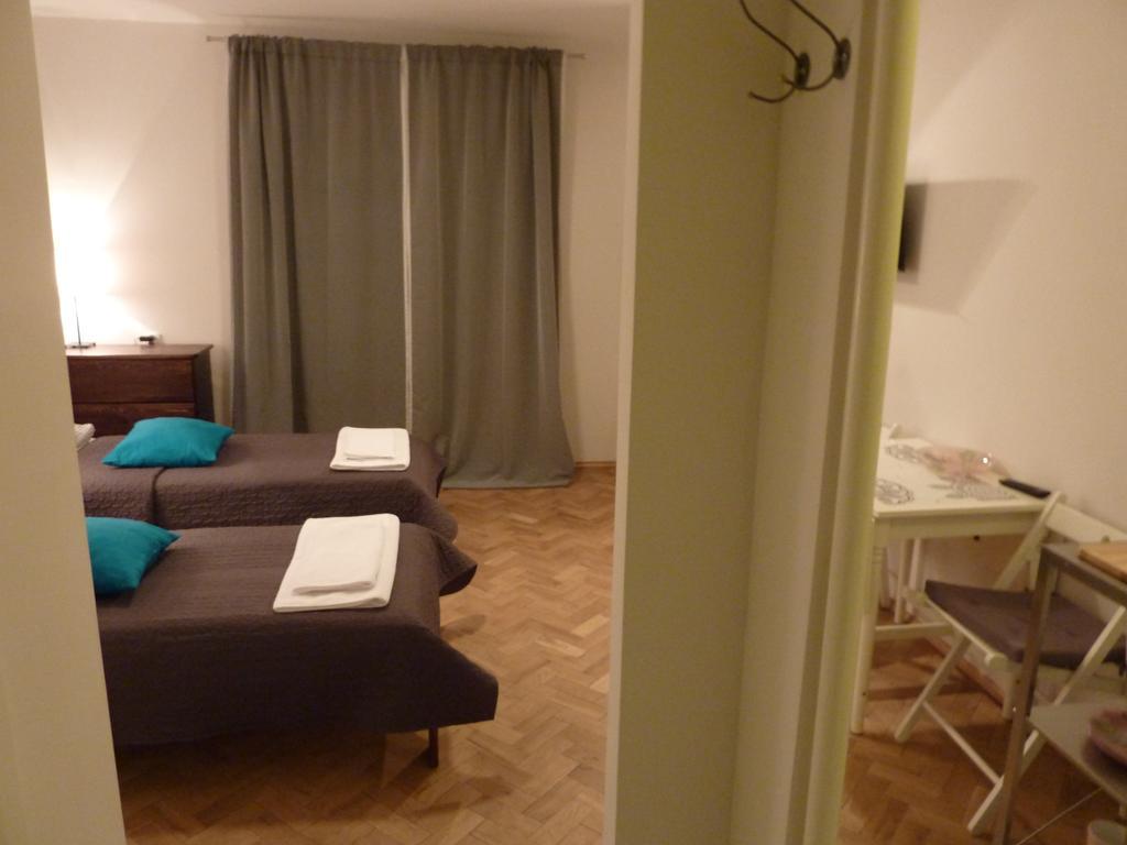 Koro De Varsovio - Apartament Ciasna 10 Eksteriør billede